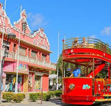 Sea Breeze Town Apartment